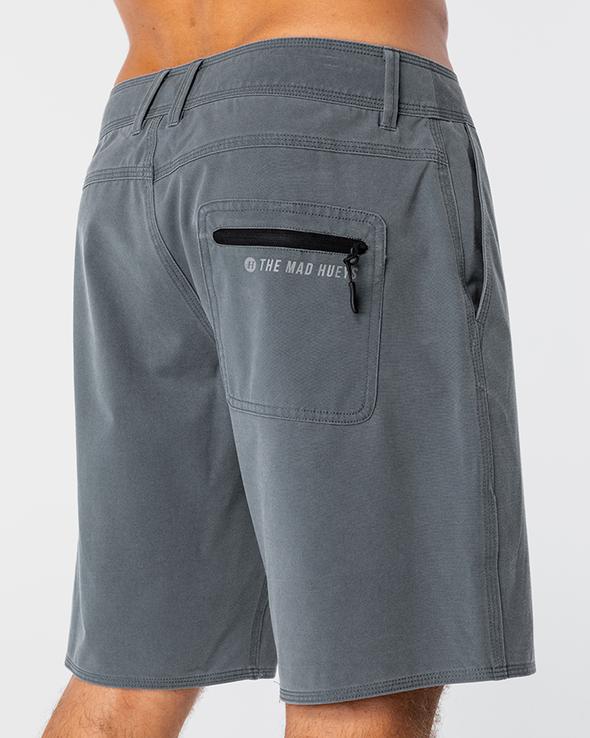 The Mad Hueys Fusion Hybrid Shorts - Fish City Hamilton - 30 - Army Blue