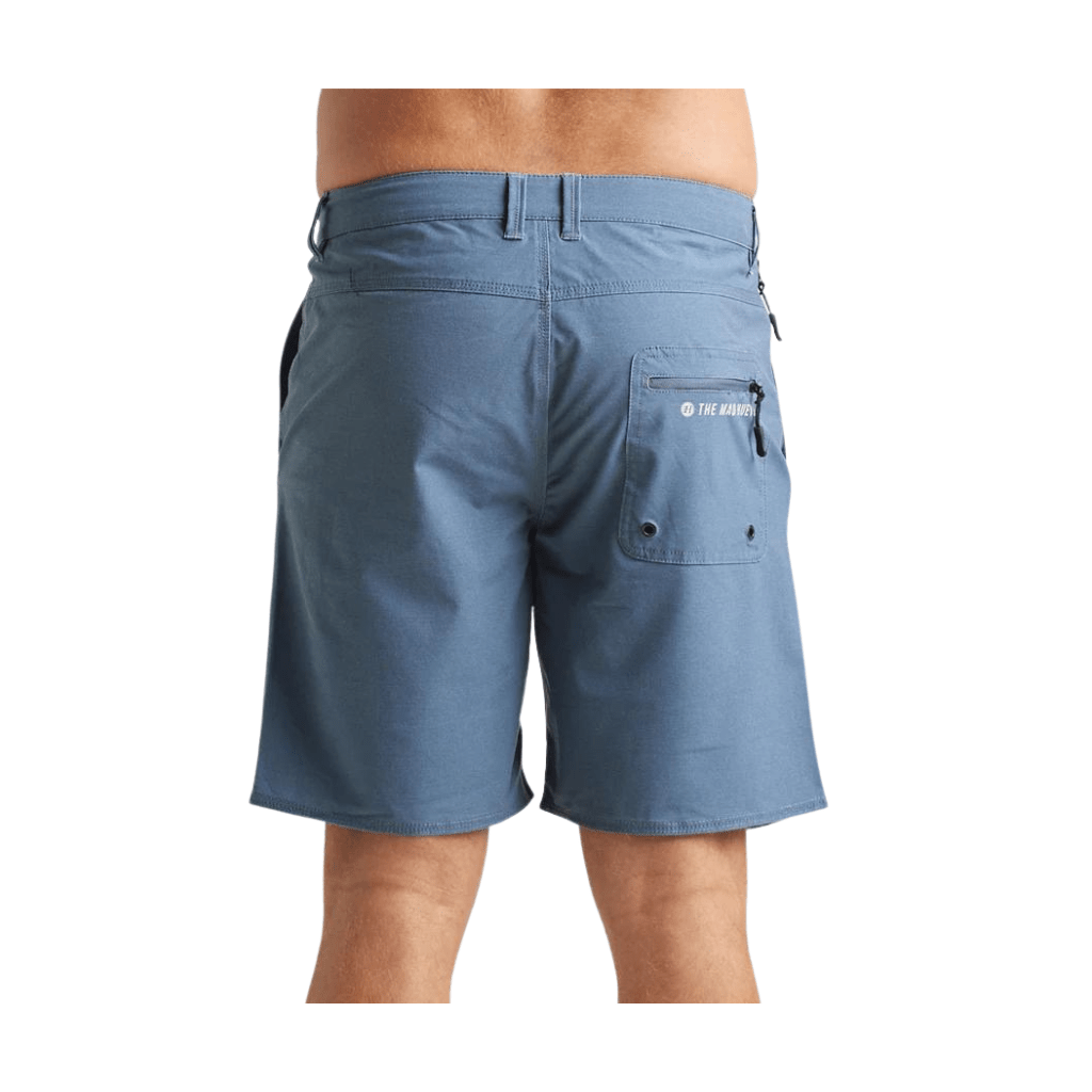 The Mad Hueys Fusion II Hybrid Short 18" - Fish City Hamilton - 28 - Charcoal